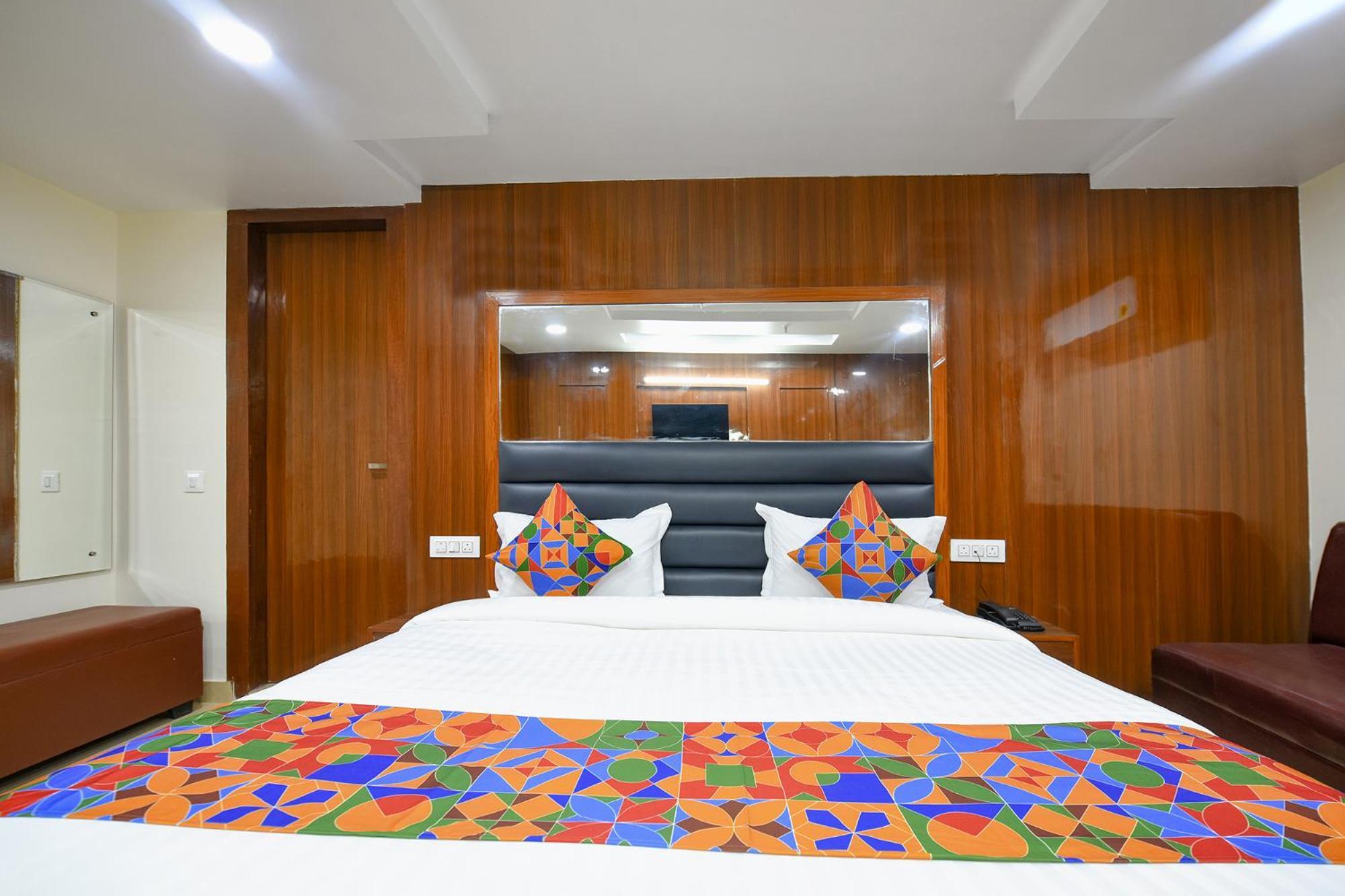 Fabhotel Mona International New Delhi Extérieur photo